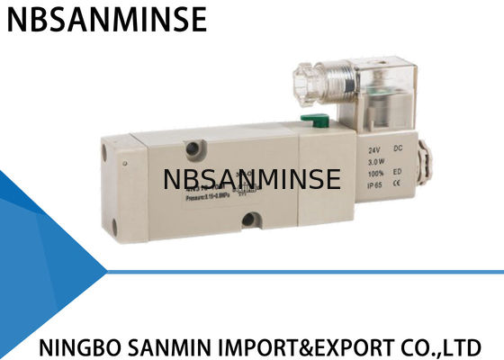 4V210 06 08 het Pneumatische Type van de Klepairtac van de Luchtsolenoïde - 2 manier 3 de Klep van de maniercontrole AC220V DC24V