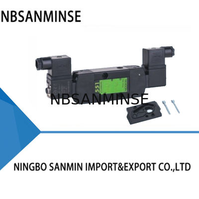 Slide Sleeve Type Pneumatic Solenoid Valve Plaats Type Double Coil 0,2 - 1,0Mpa IP65