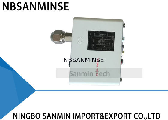De Schakelaar van de de Compressordruk van de waterlucht met Standaardsteun - steun PC55